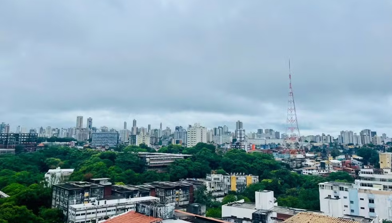 Inmet divulga alerta de chuvas intensas para Salvador e outras 64 cidades da Bahia; veja lista