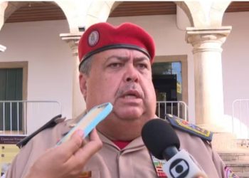 Ex-comandante-geral do Corpo de Bombeiros da Bahia é aposentado com remuneração de R$ 71 mil após ser exonerado