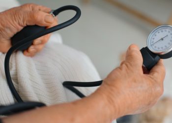 Entenda por que a hipertensão pode afetar seus rins