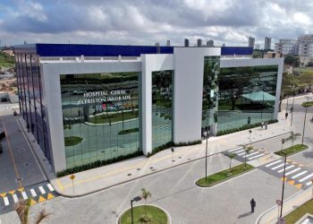 Vítimas de acidente de moto em Pé de Serra e Serrinha morrem no Hospital Cleriston Andrade, em Feira de Santana