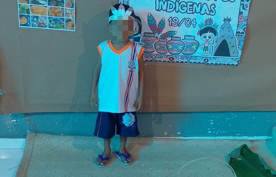 Menino de três anos é esquecido dentro do transporte escolar e Prefeitura demite monitora