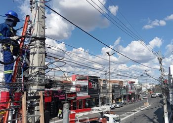 Trio elétrico de grande porte causa transtornos às vésperas do Coité Folia