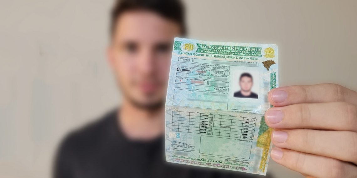 CNH gratuita: quem tem direito e como participar