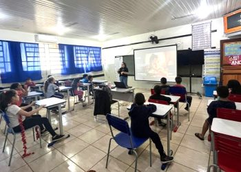Cresol União dos Vales leva educação financeira a mais de 300 crianças e jovens durante a SENEF