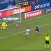 Bahia perde para o Grêmio com gol de pênalti polêmico. VAR não conseguiu convencer o árbitro de campo que penalti não existiu