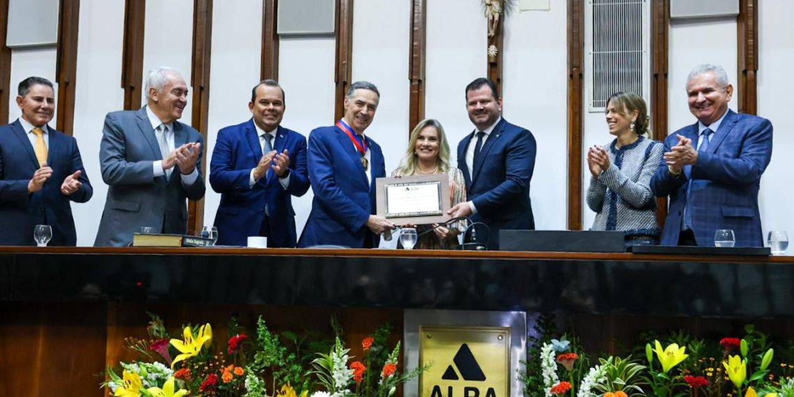 Presidente do STF recebe Comenda 2 de Julho e Cidadania Baiana em sessão especial na ALBA