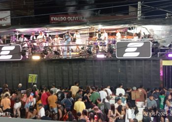 Escandurras entra com atraso no Coité Folia 2025 e promete dobrar o percurso para compensar