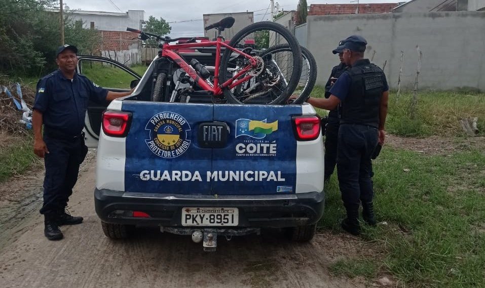 Coité – GCM recupera objetos furtados e apresenta autor em posto da Polícia Civil da Coité Folia