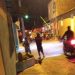 Homem de 43 anos morre e filho de 19 fica gravemente ferido após serem atingidos a tiros; jovem tinha deixado a delegacia horas antes
