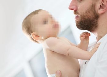 Lei pode obrigar pai que não assumiu filho a registrar ou fazer DNA; entenda