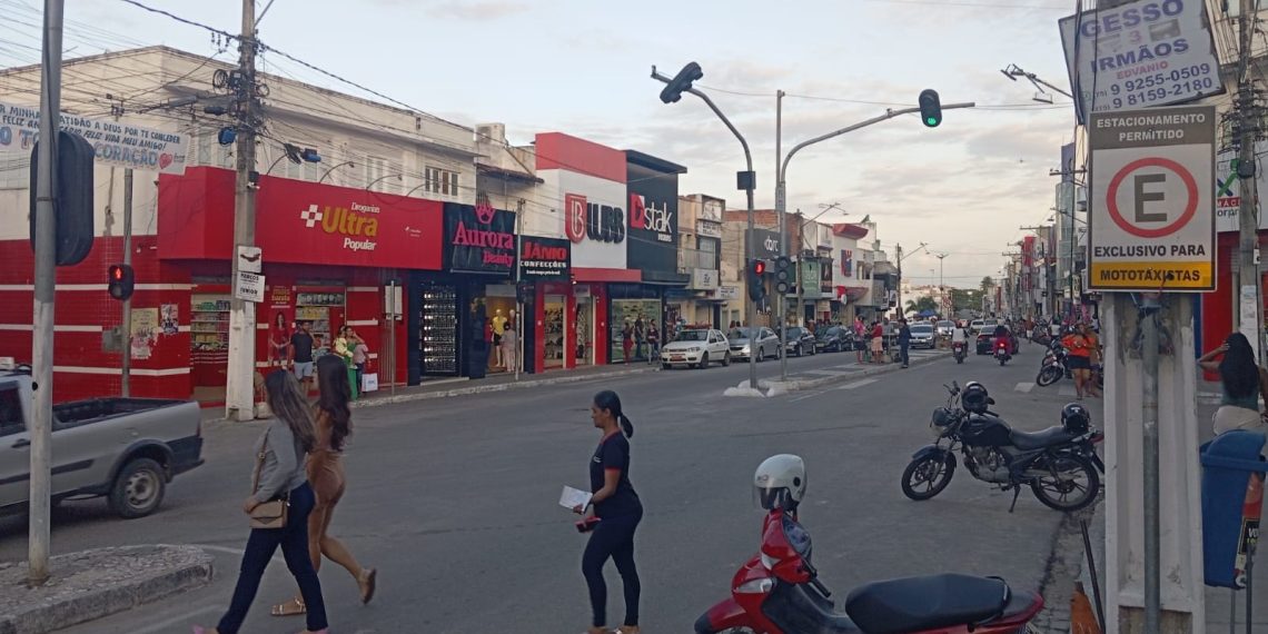 Após 21 dias de transtornos, semáforos voltam a funcionar em Coité
