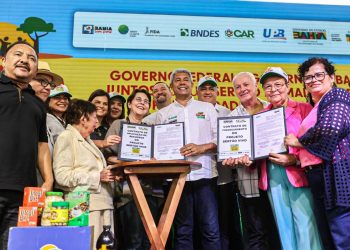 Itiúba: Fátima Nunes participa do lançamento do Programa Sertão Vivo ao lado do governador Jerônimo Rodrigues