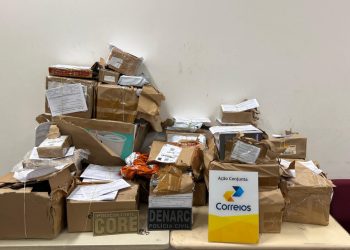 Mais de 50 encomendas com drogas são apreendidas em centro dos Correios em Simões Filho