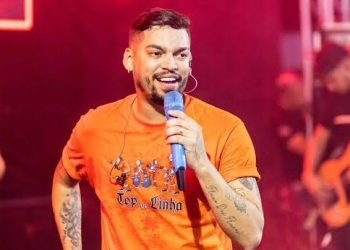 Após cancelamento no São João, Devinho Novaes tem nova data marcada para show em Riacho da Onça; evento será ampliado com novas atrações