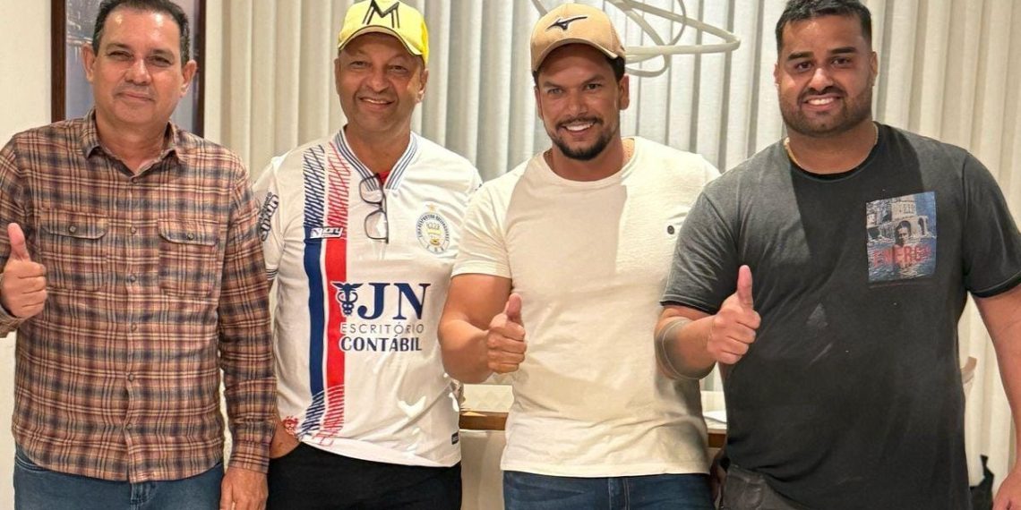 Quijingue: ex-prefeito Nininho Góis participa dos festejos de São João ao lado de Saulo da Arena