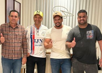 Quijingue: ex-prefeito Nininho Góis participa dos festejos de São João ao lado de Saulo da Arena