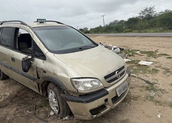 Dois capotamentos são registrados em sequência na BA-120 entre Santaluz e Queimadas; três ficam feridos
