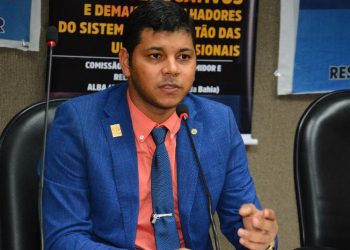 Deputado propõe critérios mínimos para aprovação de estudantes