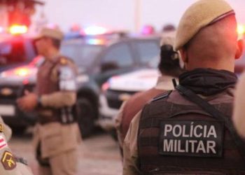 Duas semanas após ser detida pela PM roubando farmácia, dupla é flagrada novamente praticando o mesmo crime