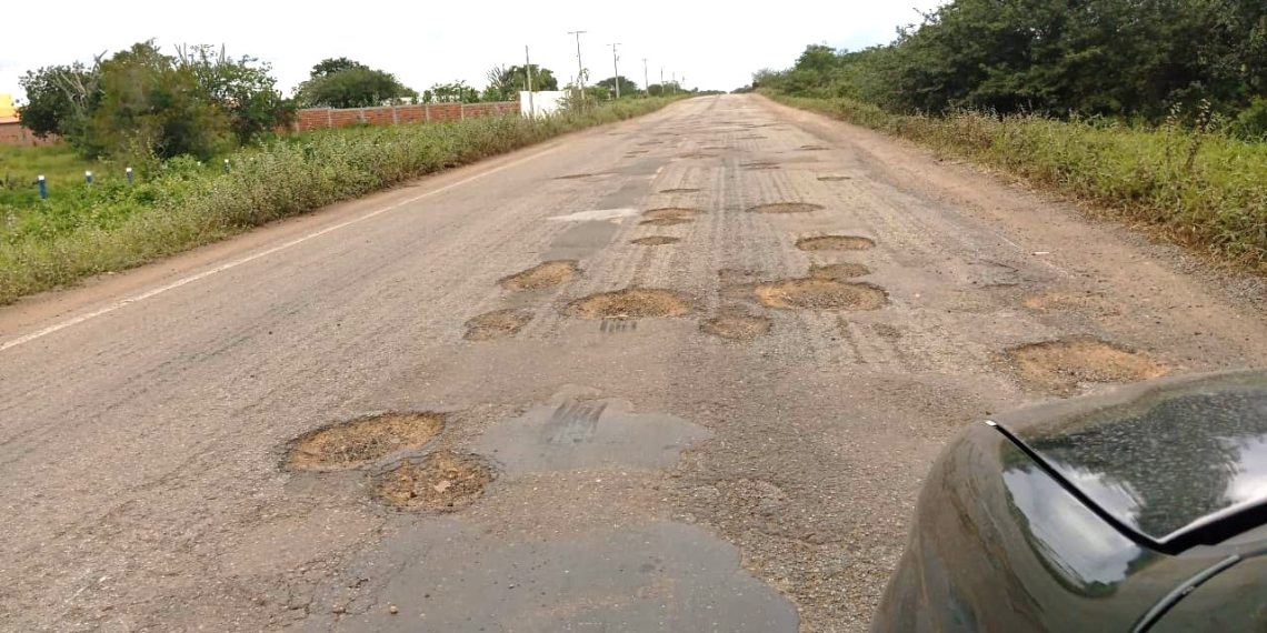 Cidadão volta a denunciar abandono da BA-120 trecho Riachão – Coité e Ministério Público instaura investigação sobre omissão do Estado