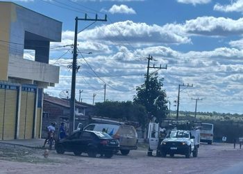 Homem morre eletrocutado enquanto realizava pintura de fachada de prédio