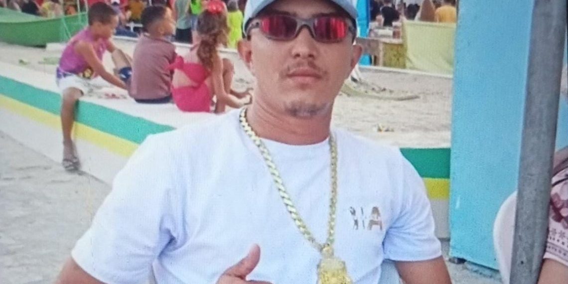 Jovem de 23 anos é assassinado dentro de barbearia
