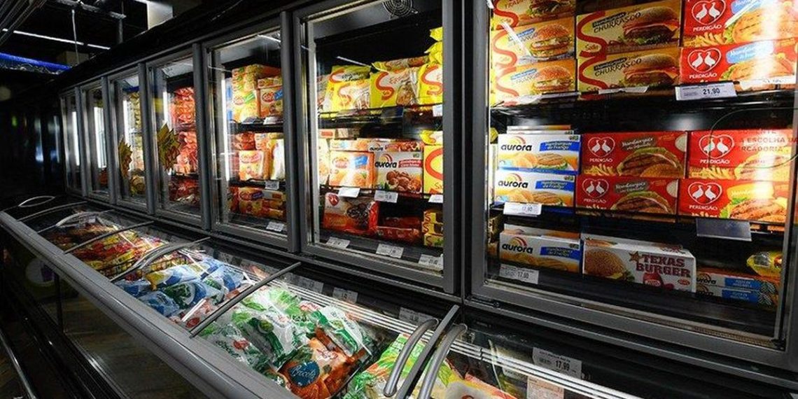 Projeto exige alerta sobre risco de câncer em alimentos ultraprocessados