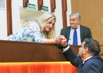 Empenho pessoal de Ivana Bastos facilita aprovação de projetos que beneficiam servidores públicos estaduais