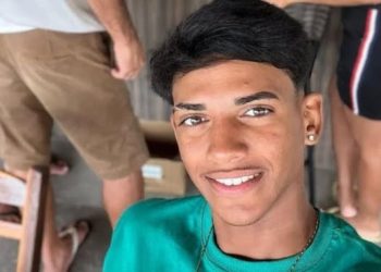Jovem morre em grave colisão envolvendo caminhão e motocicleta na BA 130