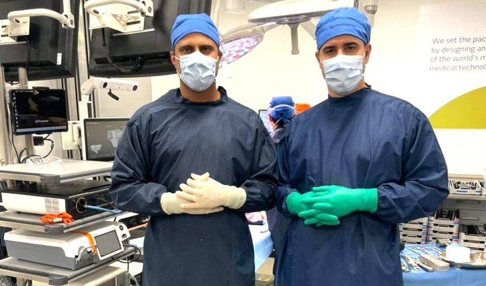 Médicos baianos, entre eles um valentense participam de curso sobre próteses e robótica na Inglaterra