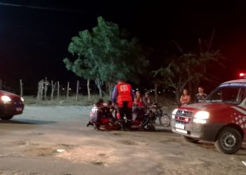 Câmera de segurança registra grave colisão entre duas motocicletas no cruzamento da BA 409 com a BA 411