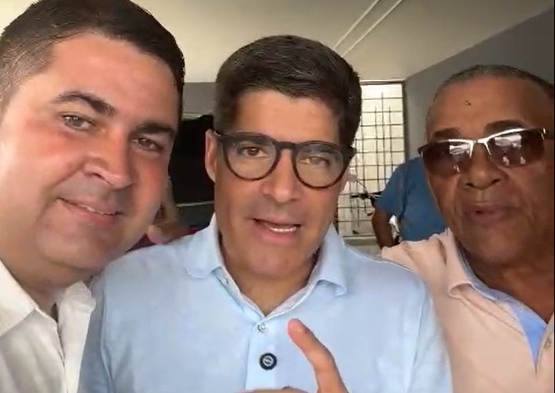 Durante visita a festa de São Roque em Antônio Cardoso, ACM Neto recebe apoio do presidente do Podemos de Ouriçangas