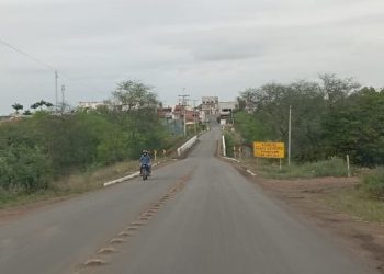 População de Barreiros enfrenta dificuldades para acessar o sinal de telefonia móvel