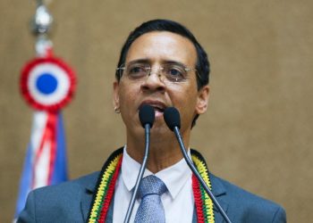 Deputado Hilton Coelho cobra pagamento integral dos precatórios do FUNDEF
