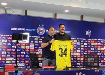 Novo goleiro do Bahia, João Paulo se coloca à disposição para estrear contra o Fluminense
