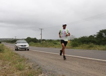 De São Paulo a Nova Soure – BA: homem de 48 anos percorre mais de 2 mil km correndo para chegar à sua terra natal
