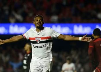 Vitória perde para o São Paulo no encerramento do 1º turno