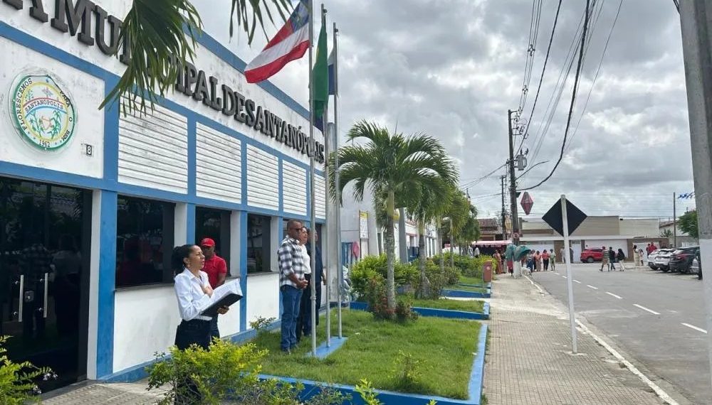 Prefeitura anuncia concurso público com 250 vagas e salários de até R$ 4 mil
