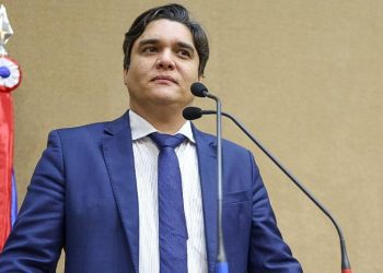 Vitor Bonfim solicita que Estado forneça merenda escolar a professores e demais profissionais da educação