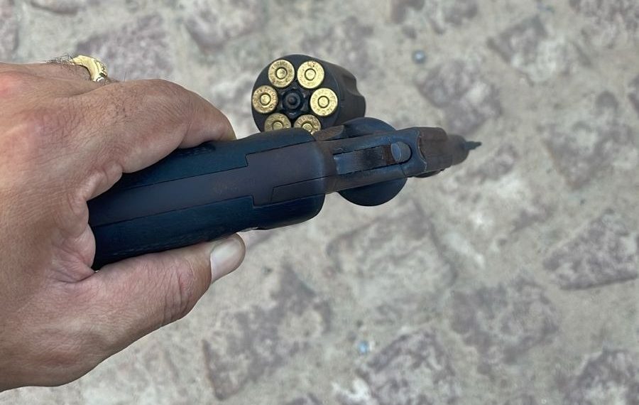 Homem é preso por tentativa de homicídio e tráfico de drogas em Teofilândia