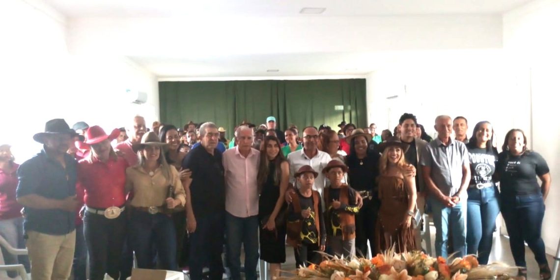 Candeal realiza primeira reunião para formalizar Associação de Cavalgadas e Vaqueiros