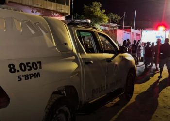 Mototaxista sofre tentativa de homicídio após assalto; vítima levou pelo menos 6 golpes de faca