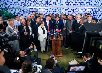 União Brasil e PP anunciam entrega dos cargos do governo Lula