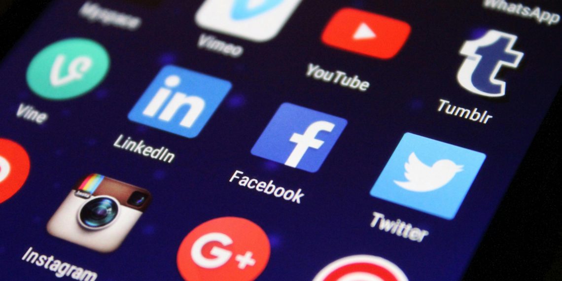 A vida digital e a quantidade de tempo que passamos conectados