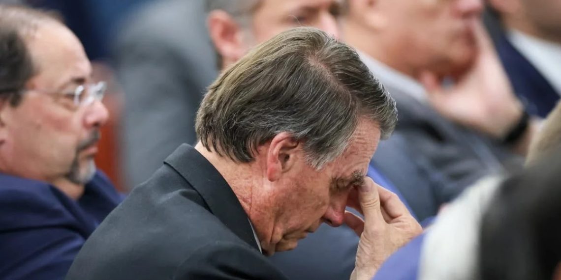 STF forma maioria para condenar Bolsonaro por todos os crimes da trama golpista