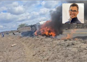 Odontólogo de Jacobina morre em acidente na BA 131. Carro colidiu com caminhão e pegou fogo