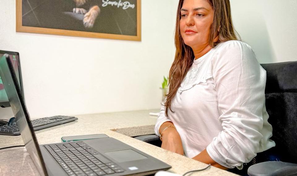 Nutricionista de Euclides da Cunha é reconhecida no estado por criar cardápio escolar sem açúcar