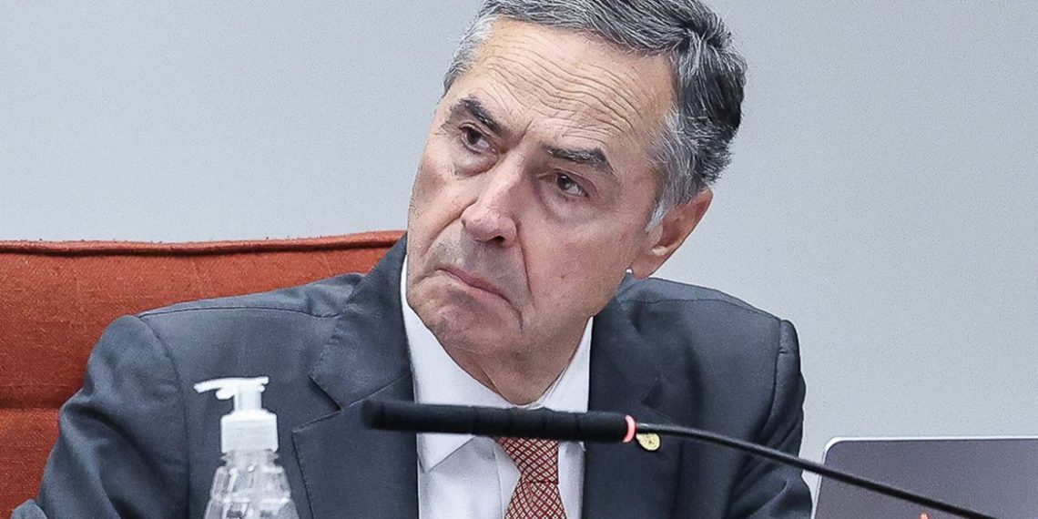 Barroso anuncia que vai deixar cargo de ministro do STF