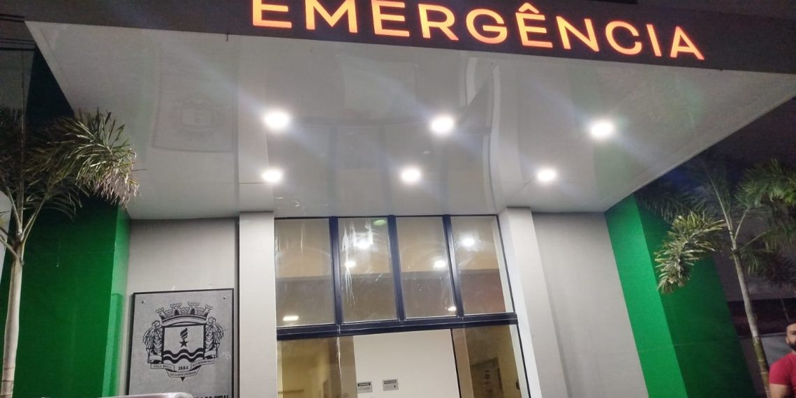 Homem tenta matar o próprio irmão a golpe de faca