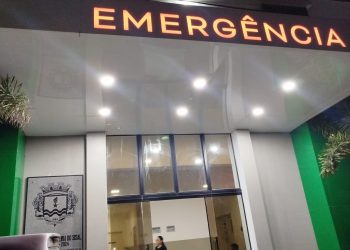 Homem tenta matar o próprio irmão a golpe de faca